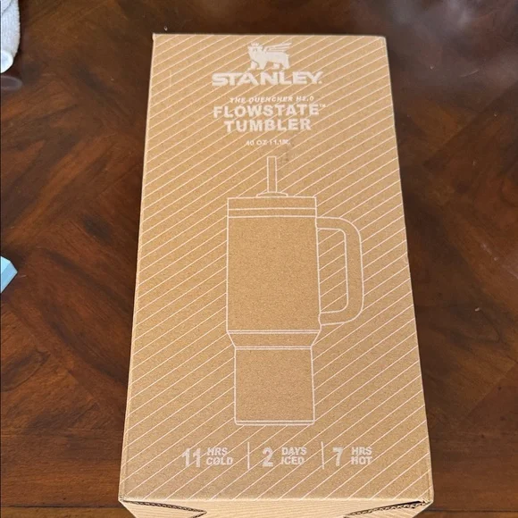 Stanley 40 oz Tumbler in Pink New Sealed Box - Picture 3 of 5